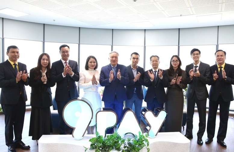 ptt-thuong-truc-nguyen-hoa-binh-du-khai-truong-trung-tam-tai-chinh-quoc-te-viet-nam-tai-da-nang